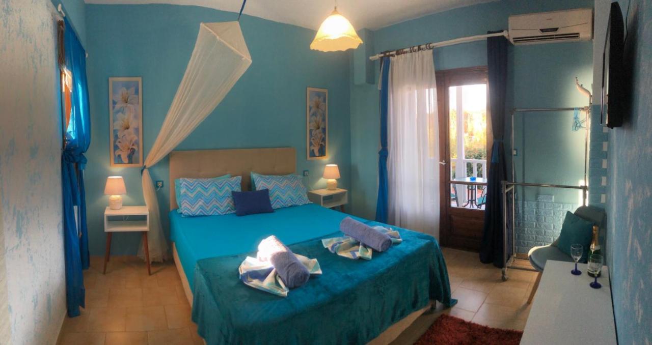Maras Marinas Home Nikiti  Esterno foto